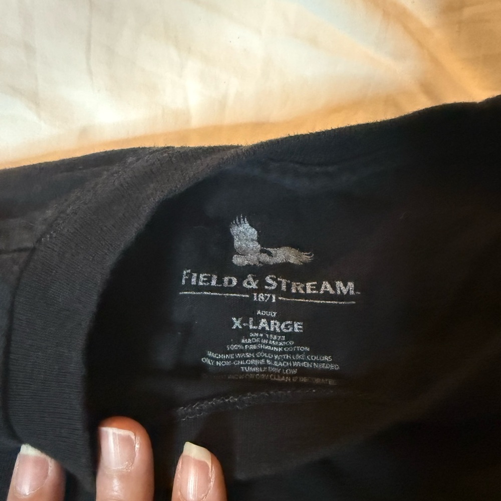Field & Stream Black Short Sleeve Tee size Xl grunge goth vintage y2k - Picture 3 of 6